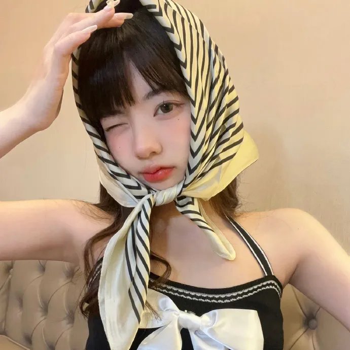 屏住呼吸：挑战冰潜纪录